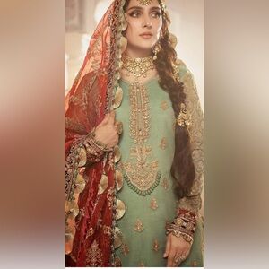 Embroidered Green and Red Traditional Dress large 43/42 fully lined